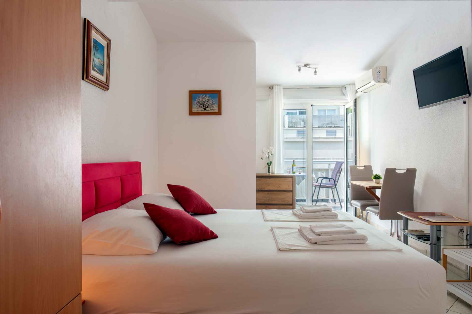 A2 - Apartments Ruža Baška Voda